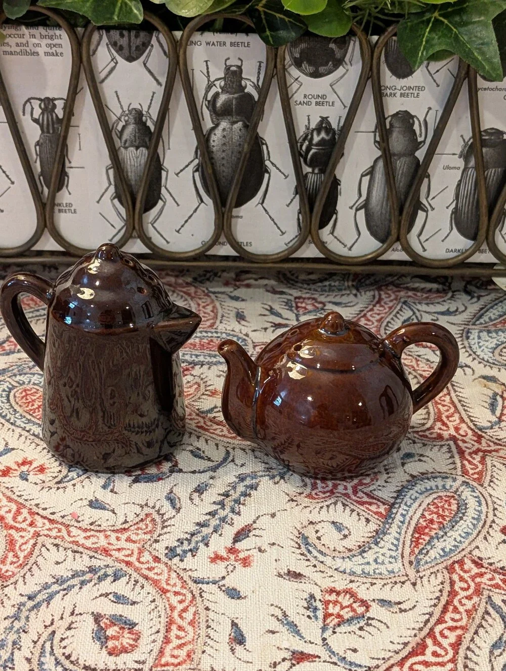 Vtg 1950-60's Coffee & Tea Pot Salt and Pepper Shakers
